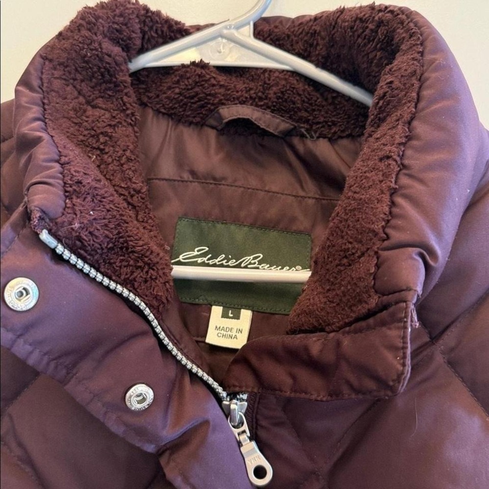 Eddie Bauer Brown goose down size large puffer vest.